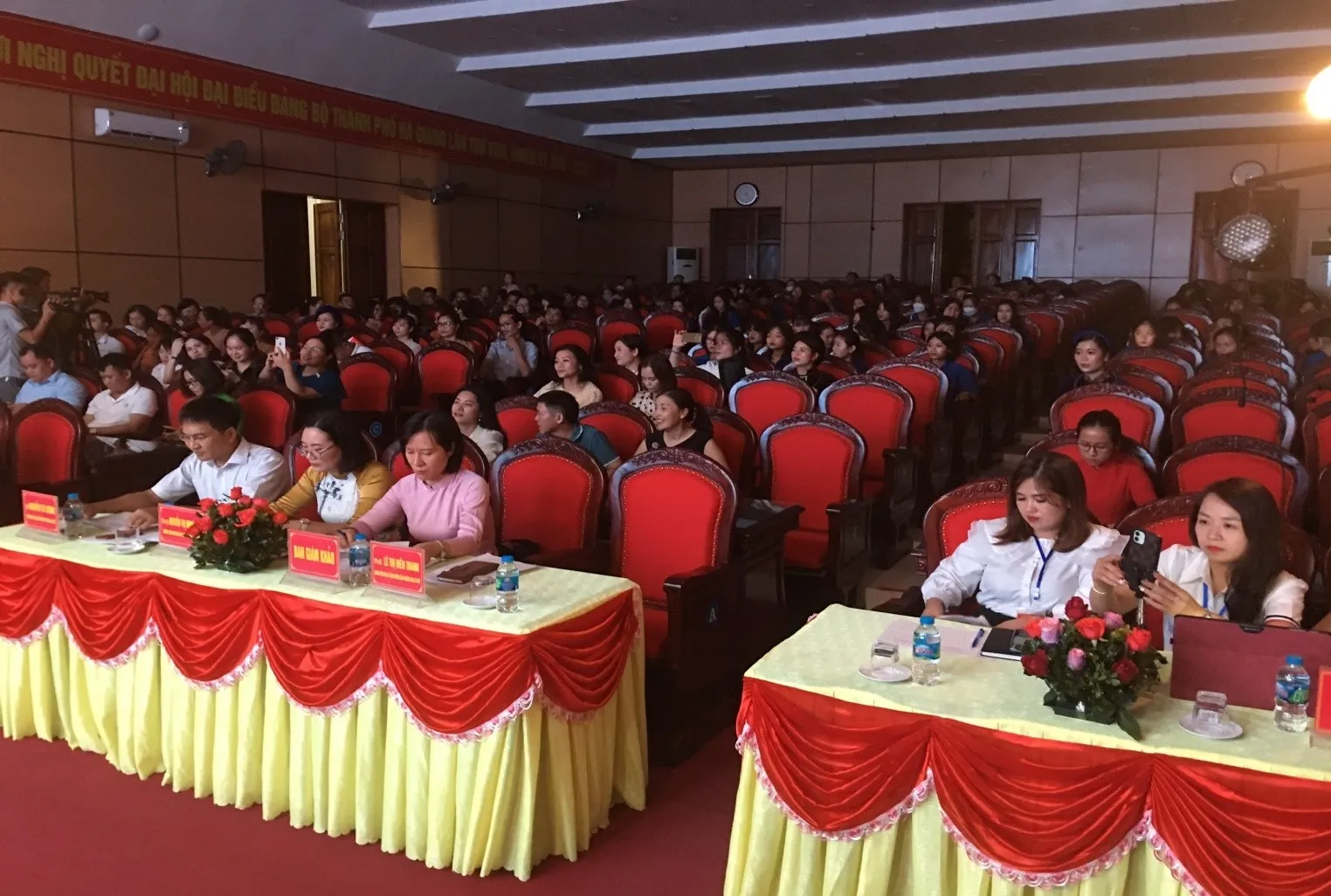 Tổ chức hội nghị tại Ninh Bình