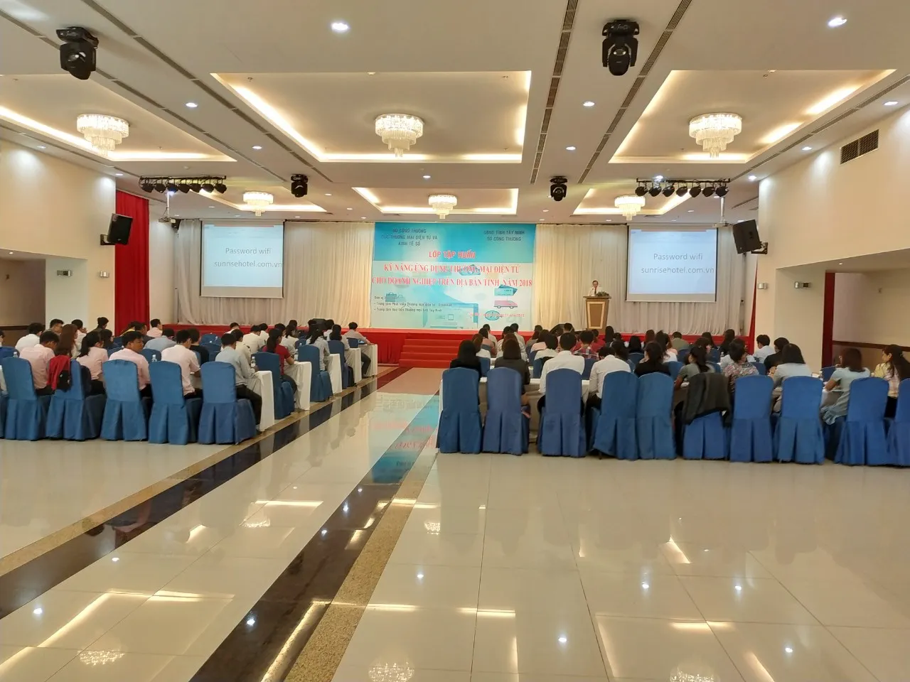 Tổ chức hội nghị tại Tây Ninh